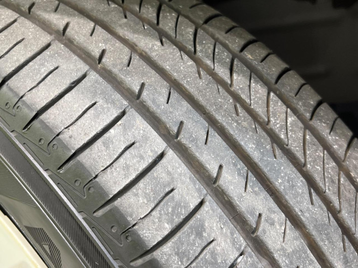 2016 Toyota Aqua DAA-NHP10 (UW-6a28d661508a5)[5]