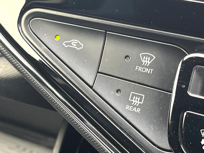 2017 Toyota Aqua DAA-NHP10 (UW-6a28d6631f085)[22]