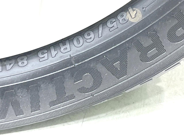 2018 Toyota Aqua DAA-NHP10 (UW-6a28d663a7e4f)[12]