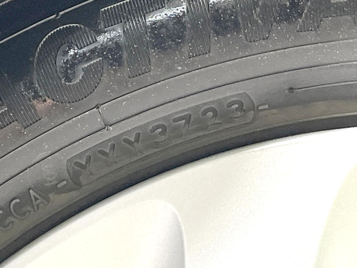 2018 Toyota Aqua DAA-NHP10 (UW-6a28d663a7e4f)[13]