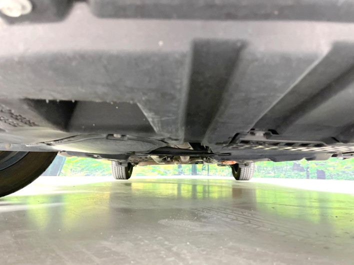 2018 Toyota Aqua DAA-NHP10 (UW-6a28d663a7e4f)[17]