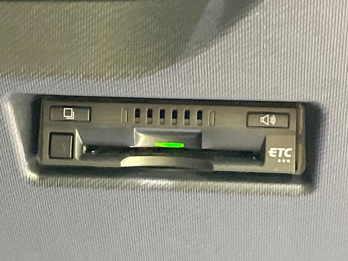 2018 Toyota Aqua DAA-NHP10 (UW-6a28d663a7e4f)[22]