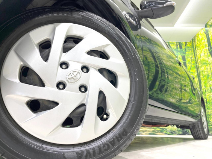 2018 Toyota Aqua DAA-NHP10 (UW-6a28d663a7e4f)[11]
