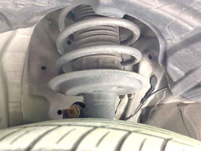 2018 Toyota Aqua DAA-NHP10 (UW-6a28d663a7e4f)[14]