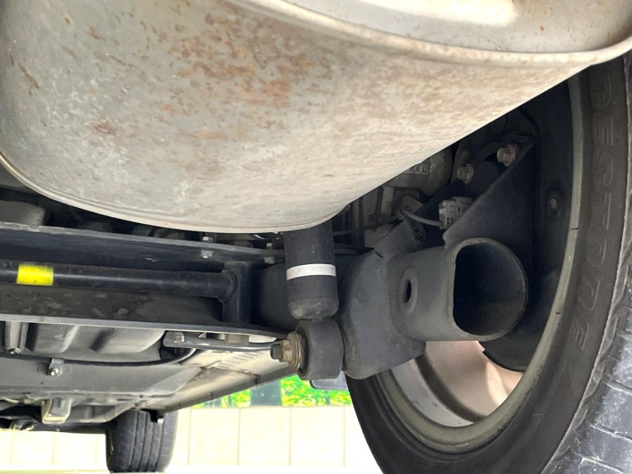 2017 Toyota Sienta DAA-NHP170G (UW-6a28d666818a3)[10]