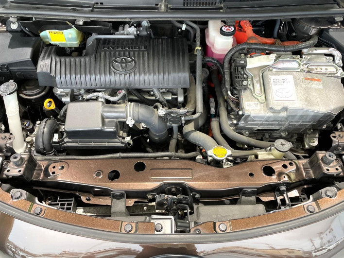 2017 Toyota Sienta DAA-NHP170G (UW-6a28d666818a3)[4]