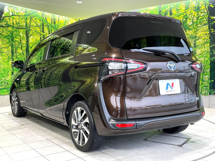 2017 Toyota Sienta DAA-NHP170G (UW-6a28d666818a3)[8]