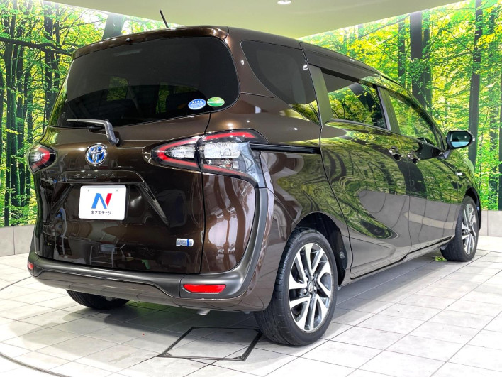 2017 Toyota Sienta DAA-NHP170G (UW-6a28d666818a3)[19]