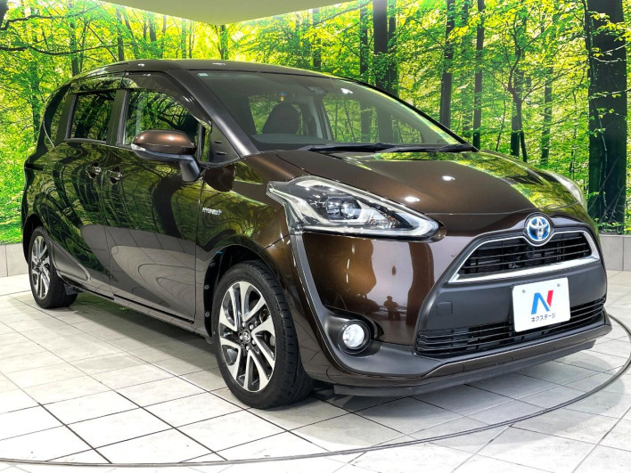 2017 Toyota Sienta DAA-NHP170G (UW-6a28d666818a3)[21]