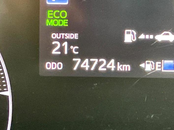 2017 Toyota Sienta DAA-NHP170G (UW-6a28d666818a3)[2]