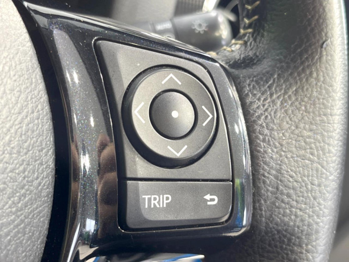 2017 Toyota Vitz DBA-NSP130 (UW-6a28d6690e78f)[19]