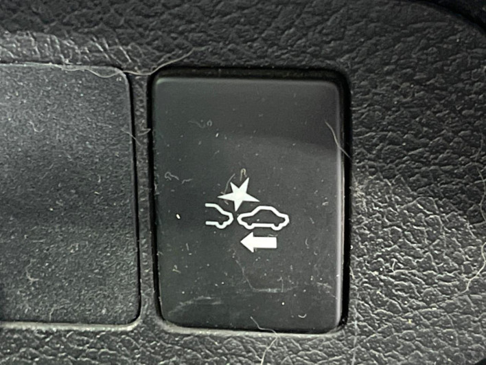 2017 Toyota Vitz DBA-NSP130 (UW-6a28d6690e78f)[10]