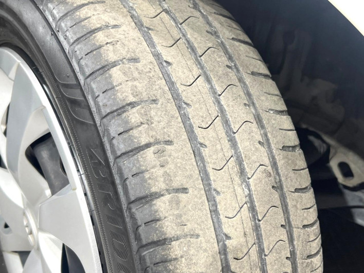 2017 Toyota Sienta DBA-NSP170G (UW-6a28d66ab4768)[4]