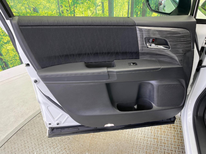 2017 Honda Odyssey DBA-RC1 (UW-6a28d67677420)[28]