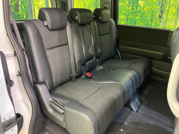 2014 Honda Stepwgn Spada DBA-RK5 (UW-6a28d6795d983)[21]