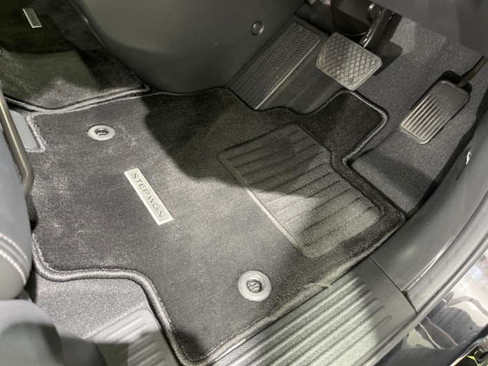 2023 Honda Step Wagon 6AA-RP8 (UW-6a28d67cd9ee5)[22]