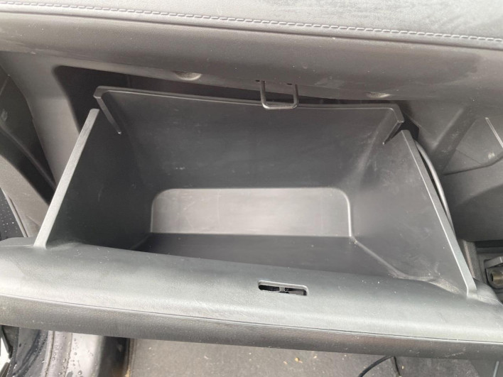 2017 Honda VEZEL DAA-RU4 (UW-6a28d682d45b4)[4]