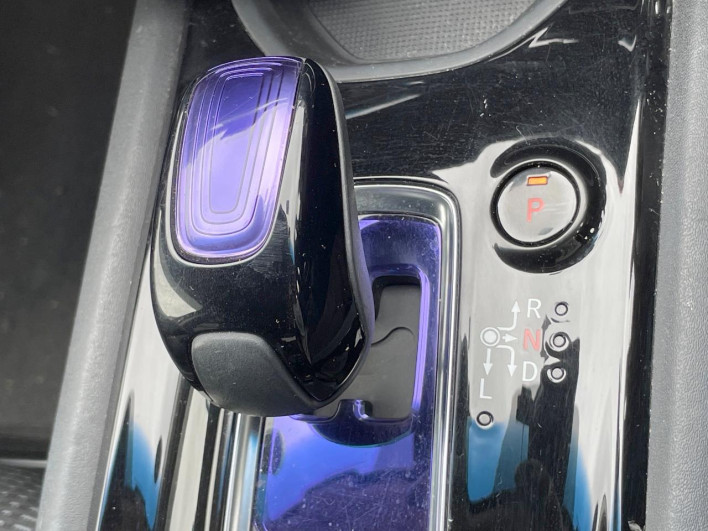 2017 Honda VEZEL DAA-RU4 (UW-6a28d682d45b4)[26]