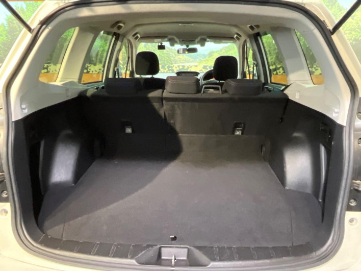 2015 Subaru Forester DBA-SJ5 (UW-6a28d6959abb4)[12]