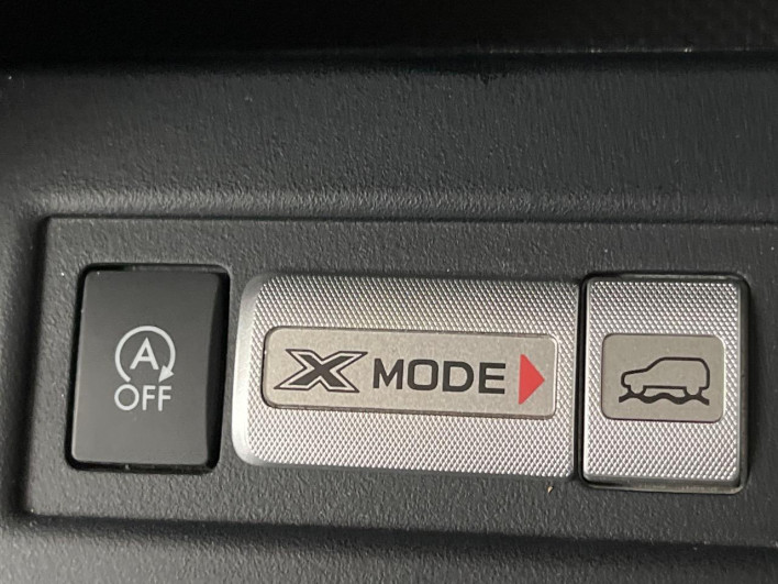 2015 Subaru Forester DBA-SJ5 (UW-6a28d6959abb4)[21]