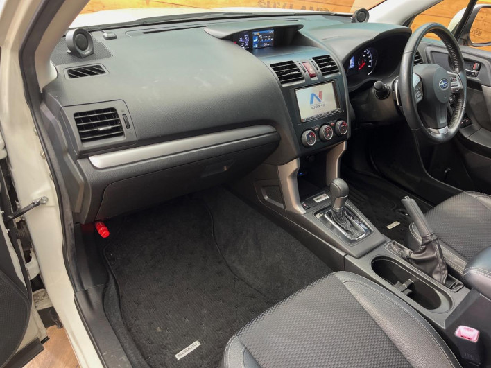 2013 Subaru Forester DBA-SJG (UW-6a28d696663bb)[25]