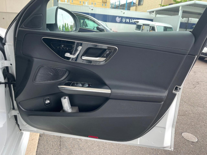 2022 Mercedes Benz C CLASS STATION WAGON 3CA-206204C (UW-6a28d6ad97235)[11]