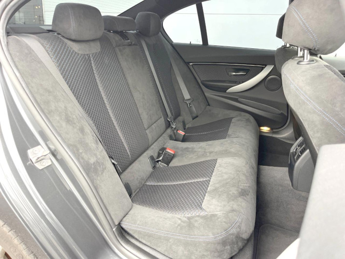 2016 BMW 3 Series DBA-8A20 (UW-6a28d6b1aebe9)[18]