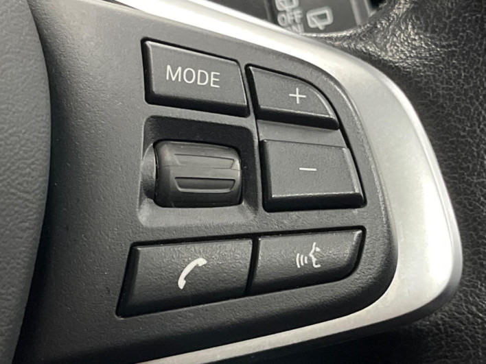 2015 BMW X1 DBA-HS20 (UW-6a28d6b322a0e)[24]
