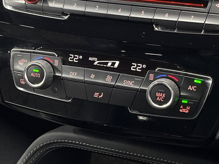 2015 BMW X1 DBA-HS20 (UW-6a28d6b322a0e)[12]