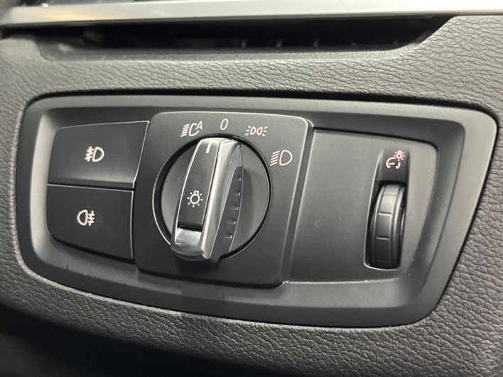 2015 BMW X1 DBA-HS20 (UW-6a28d6b322a0e)[26]