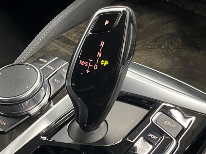 2017 BMW 5 Series DBA-JA20 (UW-6a28d6b3cac81)[15]