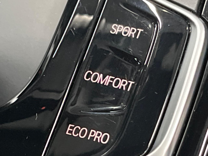 2017 BMW 5 Series DBA-JA20 (UW-6a28d6b3cac81)[18]