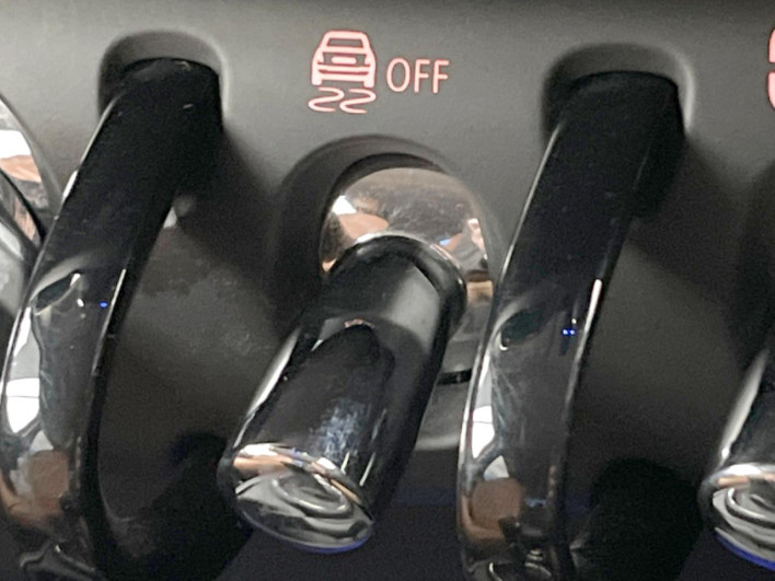 2020 Rover Mini 3DA-42BT20 (UW-6a28d6ba23b7d)[21]