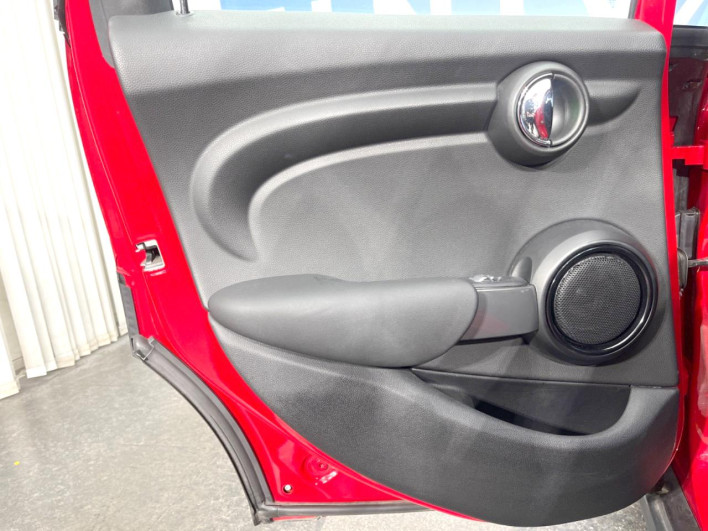 2019 Rover Mini DBA-XU15M (UW-6a28d6bb15f56)[12]
