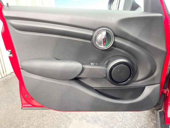 2019 Rover Mini DBA-XU15M (UW-6a28d6bb15f56)[9]