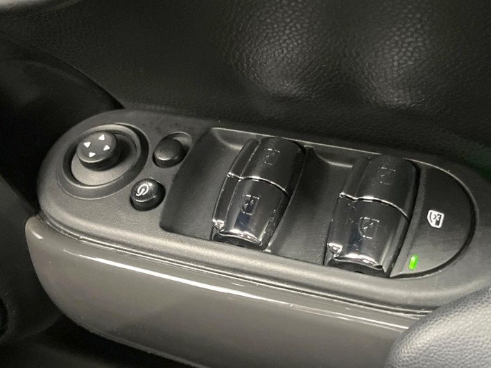 2019 Rover Mini DBA-XU15M (UW-6a28d6bb15f56)[21]