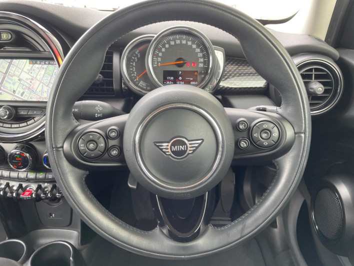 2019 Rover Mini DBA-XU20M (UW-6a28d6bb288f1)[7]