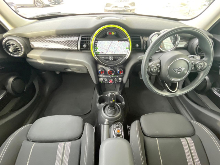2019 Rover Mini DBA-XU20M (UW-6a28d6bb288f1)[26]