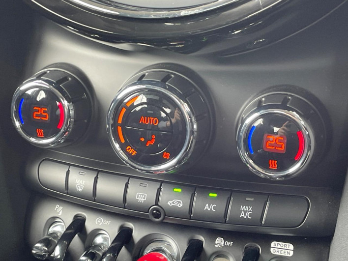 2019 Rover Mini DBA-XU20M (UW-6a28d6bb288f1)[15]
