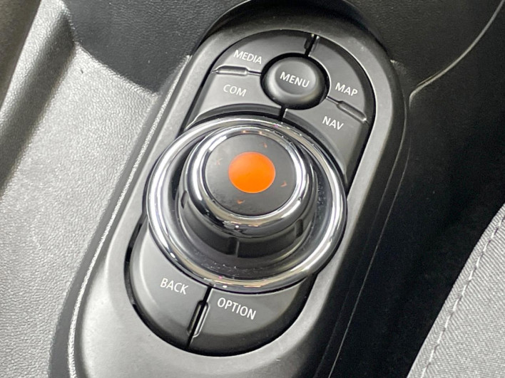 2019 Rover Mini DBA-XU20M (UW-6a28d6bb288f1)[20]