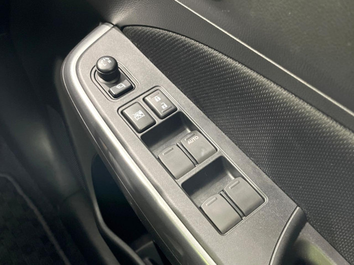 2019 Suzuki Swift DAA-ZC53S (UW-6a28d6c33ab4e)[25]
