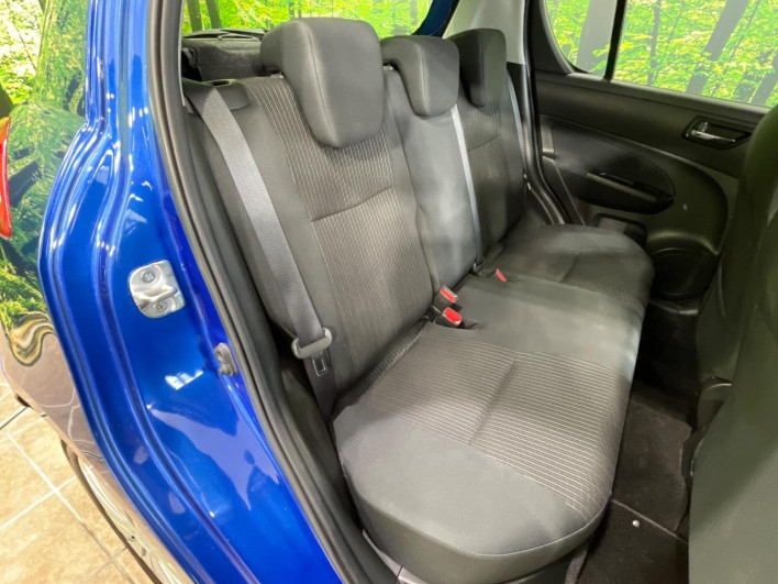 2013 Suzuki Swift DBA-ZC72S (UW-6a28d6c494c57)[6]