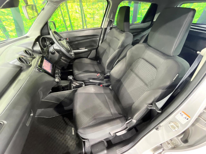 2018 Suzuki Swift DBA-ZC83S (UW-6a28d6c540ed2)[26]