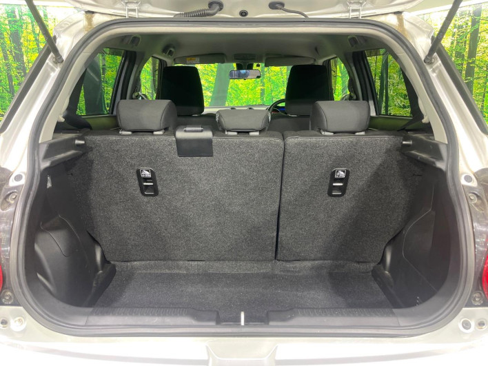 2018 Suzuki Swift DBA-ZC83S (UW-6a28d6c540ed2)[13]