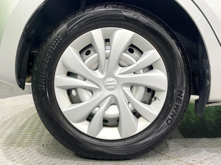 2018 Suzuki Swift DBA-ZC83S (UW-6a28d6c540ed2)[29]