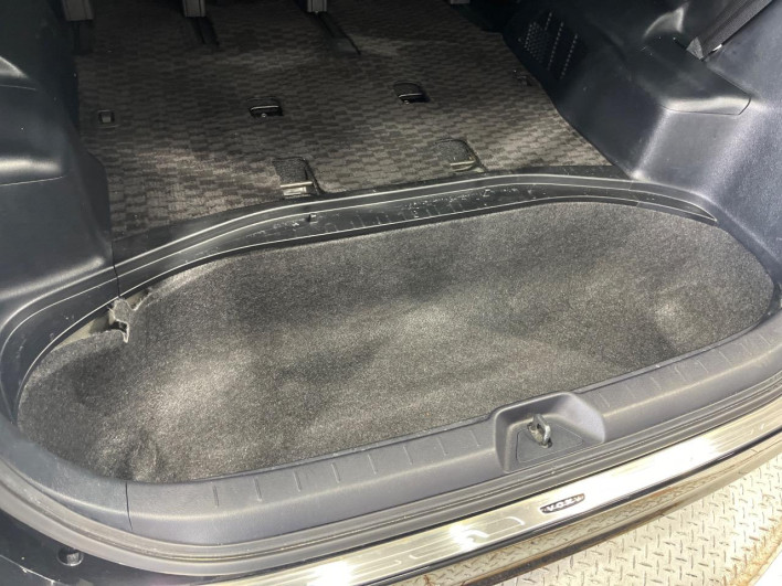 2012 Toyota Voxy DBA-ZRR70W (UW-6a28d6ca52988)[9]