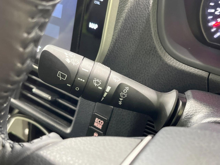 2021 Toyota Noah 3BA-ZRR80W (UW-6a28d6d62c6b6)[28]