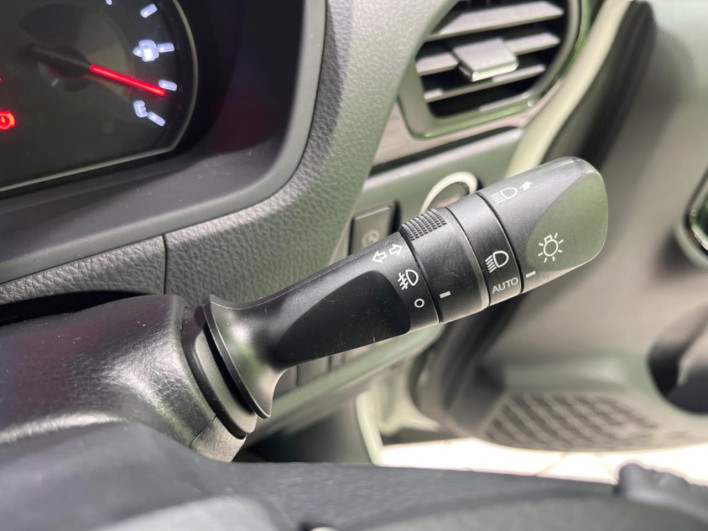 2021 Toyota Noah 3BA-ZRR80W (UW-6a28d6d62c6b6)[26]