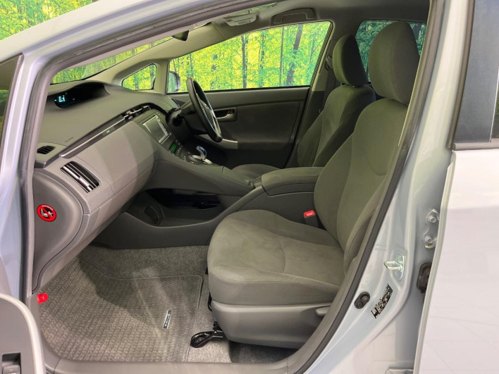 2010 Toyota Prius DAA-ZVW30 (UW-6a28d6e149a8f)[13]