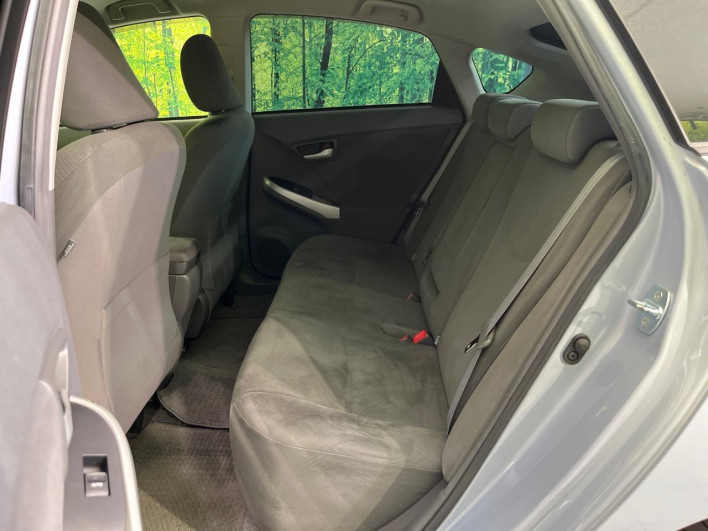 2010 Toyota Prius DAA-ZVW30 (UW-6a28d6e149a8f)[8]